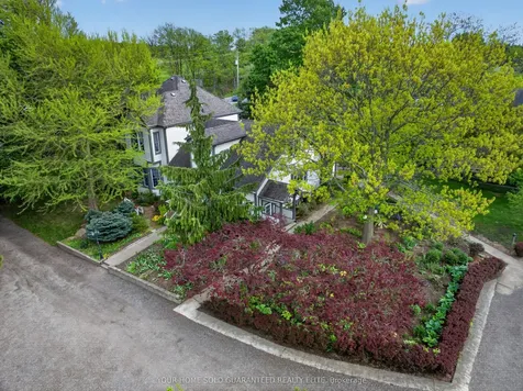 136 Mountain Street Grimsby ON L3M 4R7