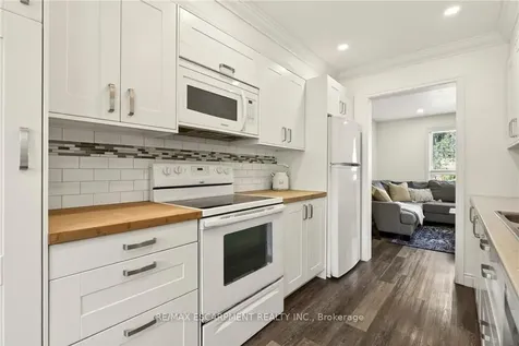 42 Bridlewood Drive Hamilton ON L9H 6H4