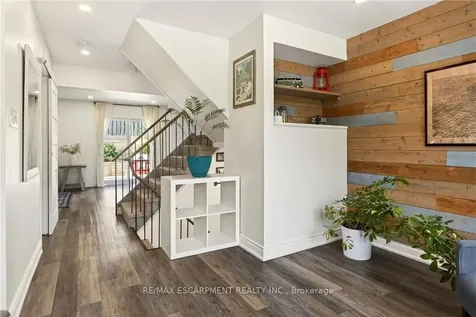 42 Bridlewood Drive Hamilton ON L9H 6H4