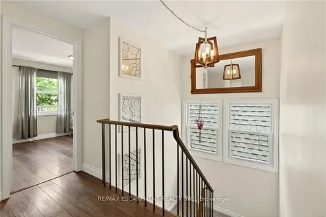 42 Bridlewood Drive Hamilton ON L9H 6H4