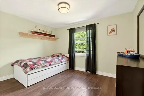 42 Bridlewood Drive Hamilton ON L9H 6H4