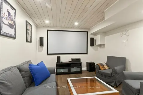 42 Bridlewood Drive Hamilton ON L9H 6H4