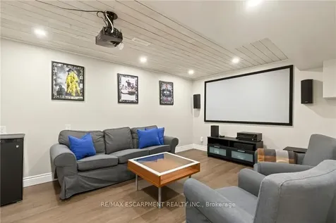 42 Bridlewood Drive Hamilton ON L9H 6H4
