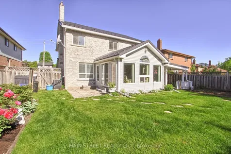 316 Biehn Drive Kitchener ON N2R 1C7