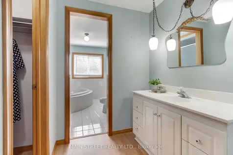316 Biehn Drive Kitchener ON N2R 1C7