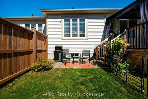 25 Middleton Avenue Centre Wellington ON N1M 0G2