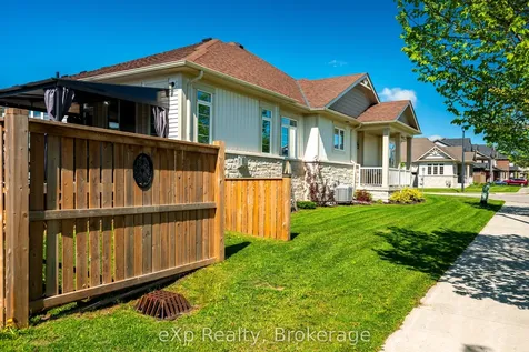 25 Middleton Avenue Centre Wellington ON N1M 0G2