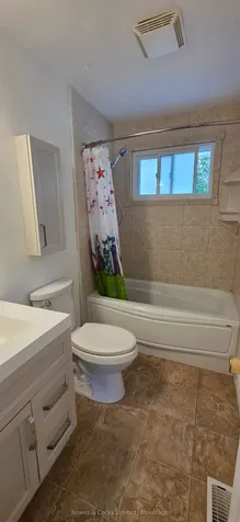 75 North Park Gardens Belleville ON K8P 2M4