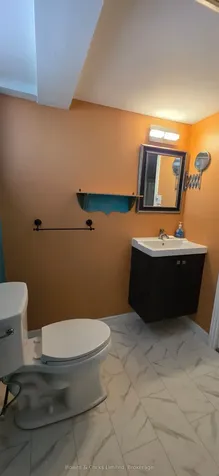 75 North Park Gardens Belleville ON K8P 2M4