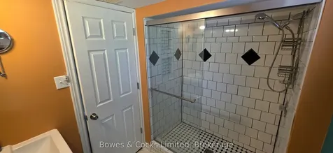 75 North Park Gardens Belleville ON K8P 2M4