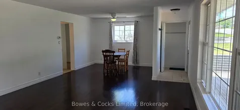 75 North Park Gardens Belleville ON K8P 2M4