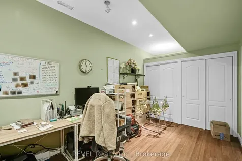 9069 Tapestry Court Niagara Falls ON L2H 0E1