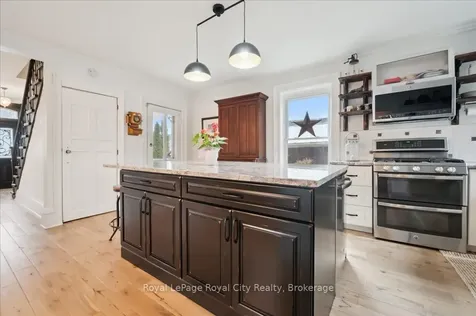 42 Bielby Street East Luther Grand Valley ON L9W 5N3
