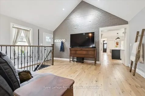 42 Bielby Street East Luther Grand Valley ON L9W 5N3