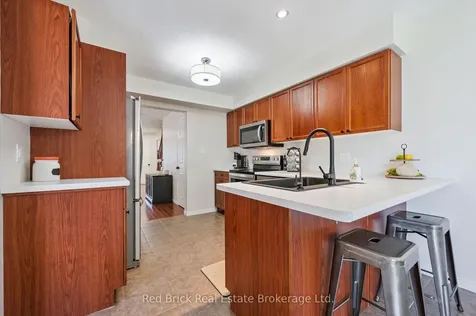 28 Davison Drive Guelph ON N1E 0C1