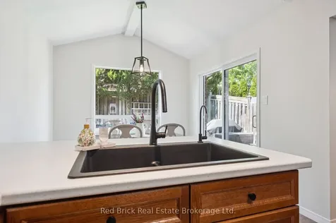 28 Davison Drive Guelph ON N1E 0C1