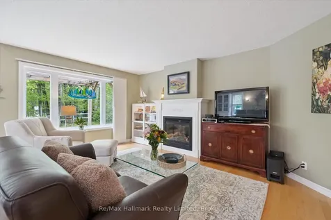 7 Stonehenge Court Bracebridge ON P1L 1N2