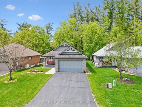 7 Stonehenge Court Bracebridge ON P1L 1N2