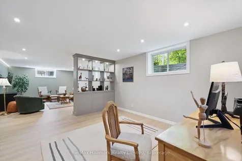 7 Stonehenge Court Bracebridge ON P1L 1N2