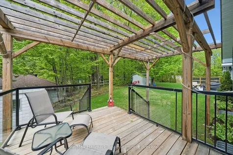 7 Stonehenge Court Bracebridge ON P1L 1N2