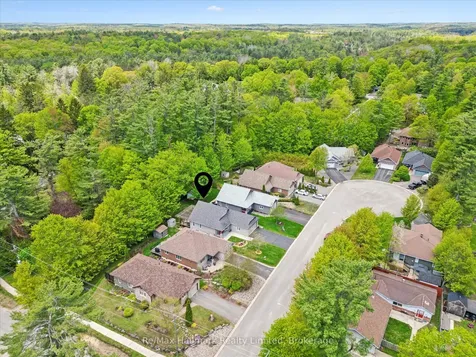 7 Stonehenge Court Bracebridge ON P1L 1N2