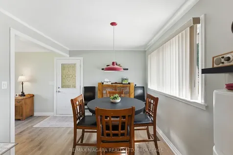 3169 Frances Avenue Niagara Falls ON L2J 2H6