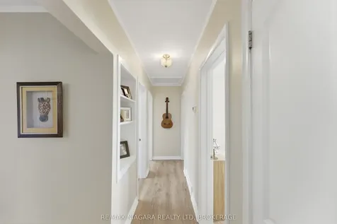 3169 Frances Avenue Niagara Falls ON L2J 2H6