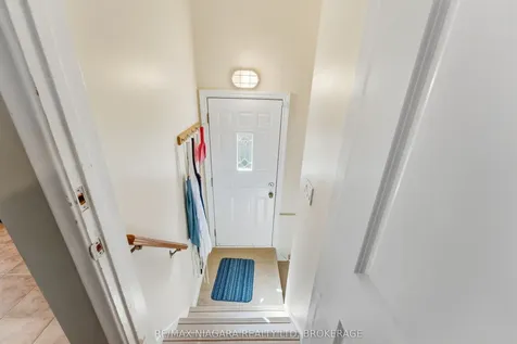 3169 Frances Avenue Niagara Falls ON L2J 2H6