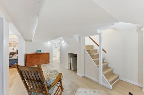 3169 Frances Avenue Niagara Falls ON L2J 2H6