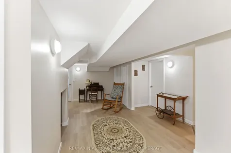 3169 Frances Avenue Niagara Falls ON L2J 2H6
