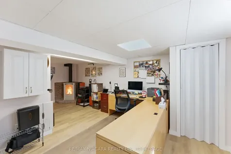3169 Frances Avenue Niagara Falls ON L2J 2H6