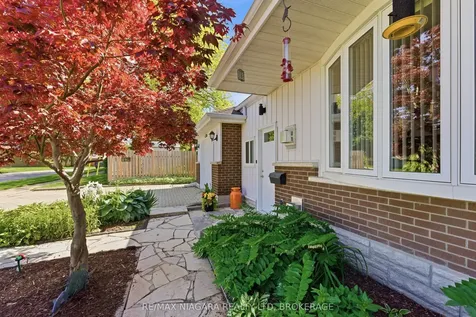 3169 Frances Avenue Niagara Falls ON L2J 2H6