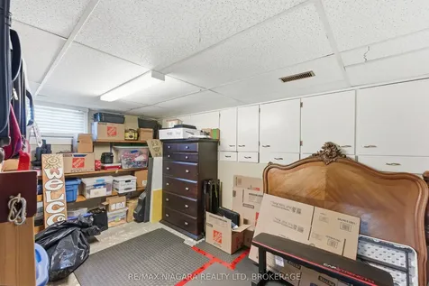 3169 Frances Avenue Niagara Falls ON L2J 2H6