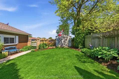 3169 Frances Avenue Niagara Falls ON L2J 2H6