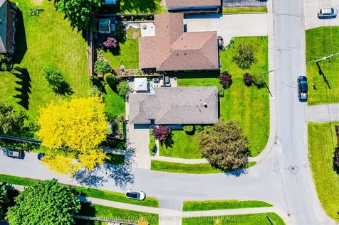 3169 Frances Avenue Niagara Falls ON L2J 2H6
