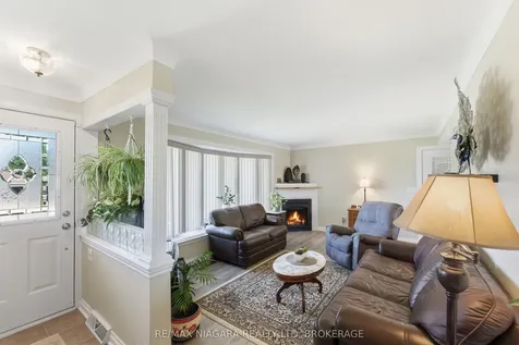 3169 Frances Avenue Niagara Falls ON L2J 2H6