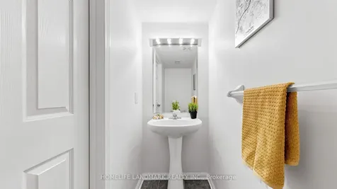 17 Hepworth Crescent Hamilton ON L9K 0C4