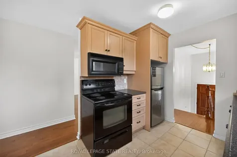 68 Duncairn Crescent Hamilton ON L9C 6G1