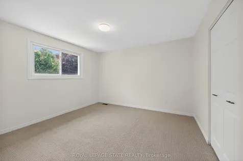 68 Duncairn Crescent Hamilton ON L9C 6G1