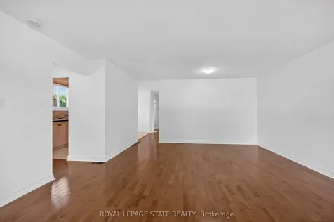 68 Duncairn Crescent Hamilton ON L9C 6G1