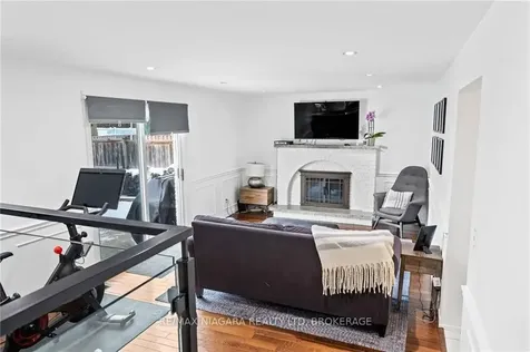 49 Royal Oak Drive St. Catharines ON L2N 6K4