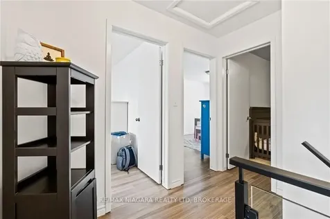 49 Royal Oak Drive St. Catharines ON L2N 6K4