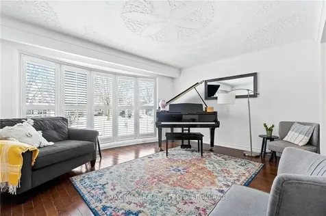 49 Royal Oak Drive St. Catharines ON L2N 6K4
