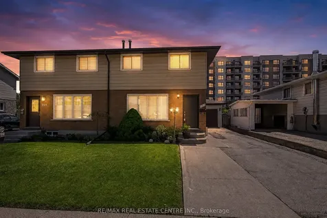203 Moffat Drive Cambridge ON N1R 6C1