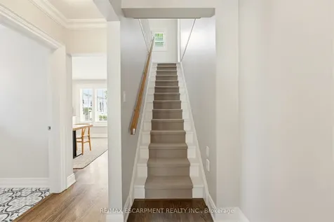 304 Parkside Drive Hamilton ON L0R 2H0