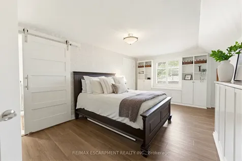 304 Parkside Drive Hamilton ON L0R 2H0