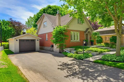 304 Parkside Drive Hamilton ON L0R 2H0