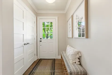 304 Parkside Drive Hamilton ON L0R 2H0