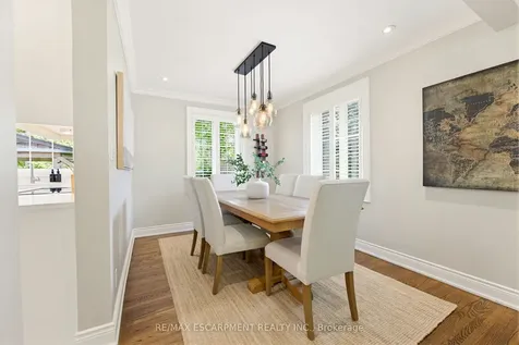 304 Parkside Drive Hamilton ON L0R 2H0