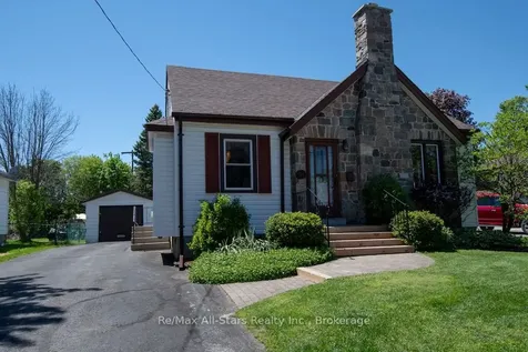 31 Adelaide Street S Kawartha Lakes ON K9V 3J6